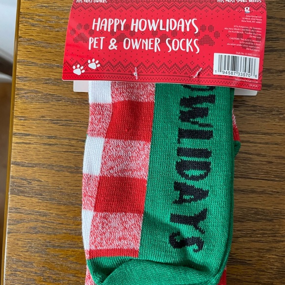 Hooman & Pet Matching Howlidays Socks - Picture 3 of 3